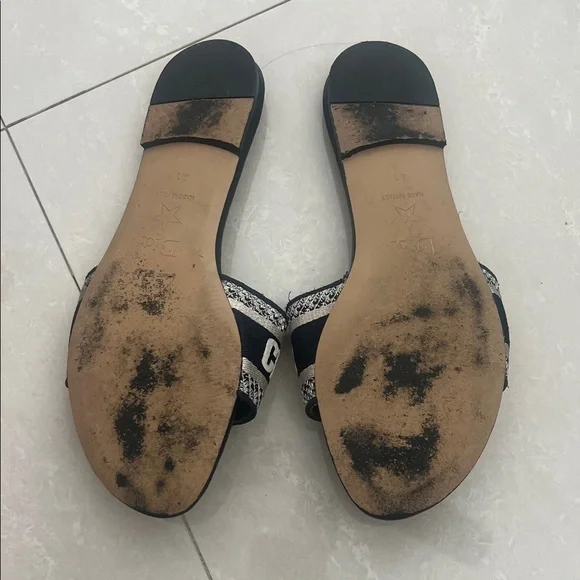 Dior Black and Cream Slide Sandals - Picture 4 of 4